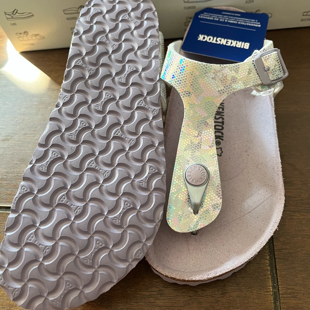 Girls size euro 33/ US size 2 purple sparkly Birkenstocks